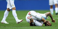 Ein argentinischer Spieler liegt am Boden
