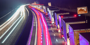 Autobahn an der bayerisch-österreichischen Grenze