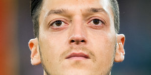 Nahaufnahme von Mesut Özils Gesicht