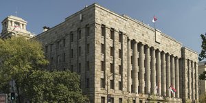 Das monumentale Gebäude des Justizpalastes in Belgrad