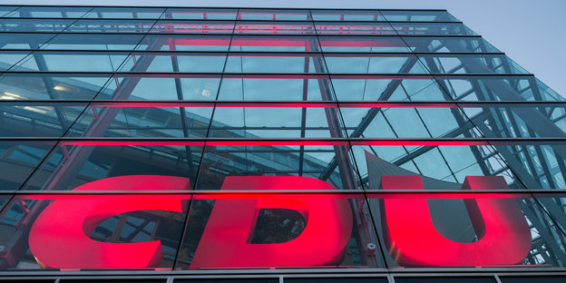 CDU-Logo in roten Buchstaben