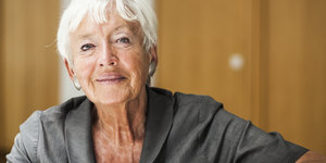 Porträt von Renate Schmidt, ehemalige Bundesministerin für Familie, Senioren, Frauen und Jugend