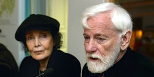 Uri Avnery neben seiner Frau Rachel