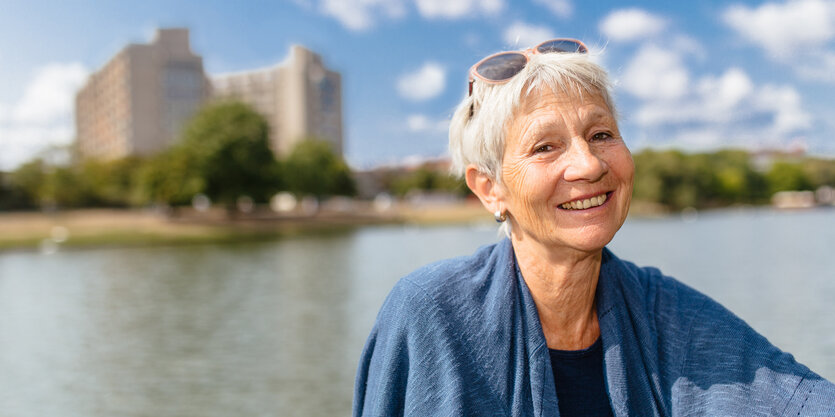 Irene Moessinger am Urbanhafen