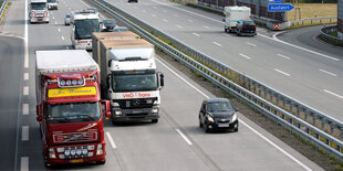 LKW auf einer Autobahn