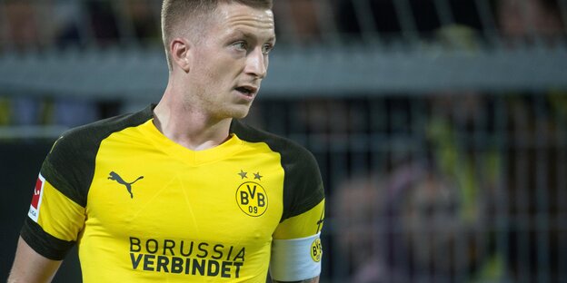 Dortmunds Marco Reus trägt ein Trikot mit dem Aufdruck «Borussia Verbindet