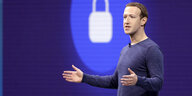 Facebook Chef Mark Zuckerberg hält eine Rede