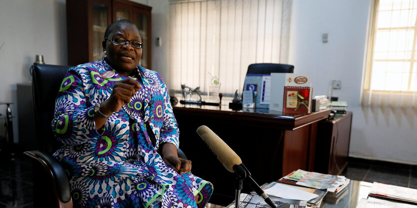 Eine Frau, Oby Ezekwesili