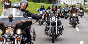 Motorradfahrer auf ihren Harleys