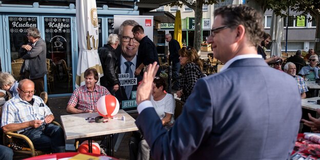 Thorsten Schäfer-Gümbel winkt