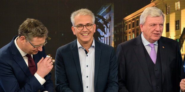 Thorsten Schäfer-Gümbel (SPD), Tarek Al-Wazir (Bündnis90/Die Grünen) und Volker Bouffier (CDU)