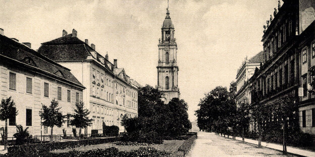 Historische Schwarzweißaufnahme der Potsdamer Garnisonskirche