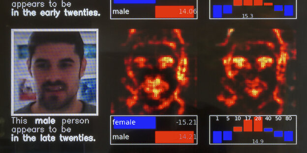Der Bildschirm eines Computers zeigt das Foto eines Mannes und das geschätze Alter und Geschlecht Der Bildschirm eines Computers zeigt das Foto eines Mannes und das geschätze Alter und Geschlecht