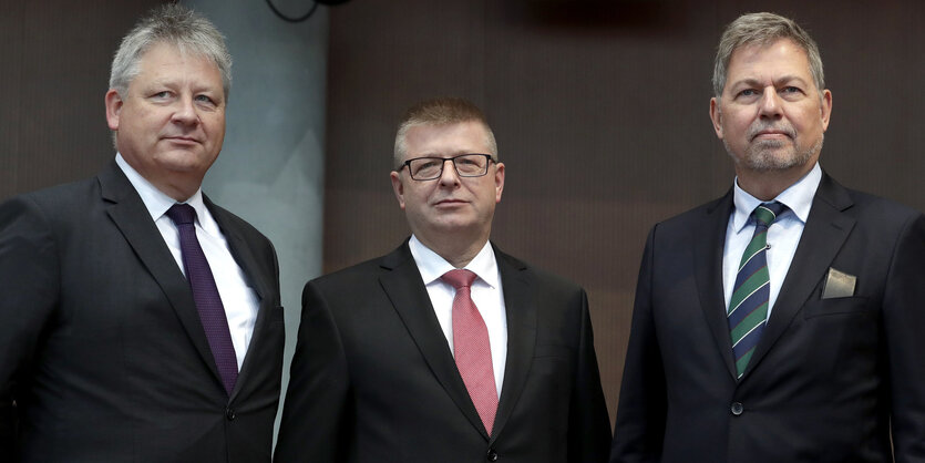 Bruno Kahl, Thomas Haldenwang und Christof Gramm stehen nebeneinander