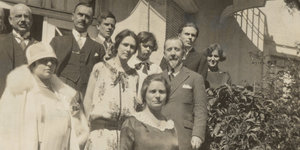 Die Familie Mann auf einem Schwarz-Weiß-Foto