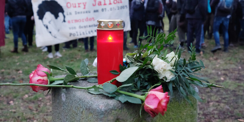 07.01.2018, Sachsen-Anhalt, Dessau-Roßlau: Eine Demonstration zum Gedenken an Oury Jalloh.