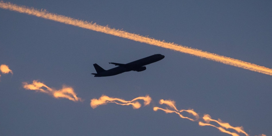 Jährlich 22 Fälle in Deutschland: Flugzeuge lassen tonnenweise Kerosin ab 