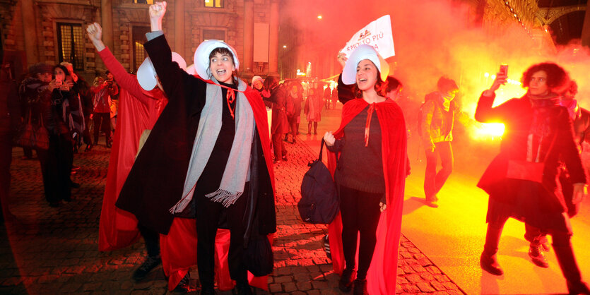 Frauen protestieren