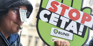 CETA-kritischer Protestler