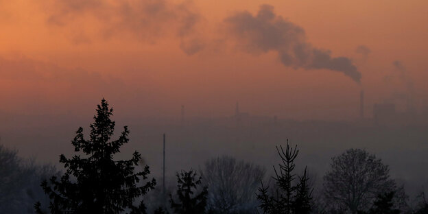 Smog über der Stadt Kattowitz