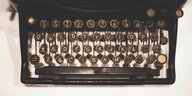 Eine altmodische Schreibmaschine