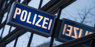 Der Schriftzug Polizei am 1. Polizeirevier auf der Zeil in Frankfurt