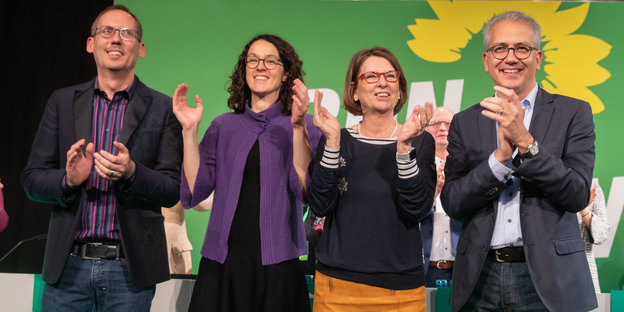 Vier Grünen-Politiker beklatschen sich selbst