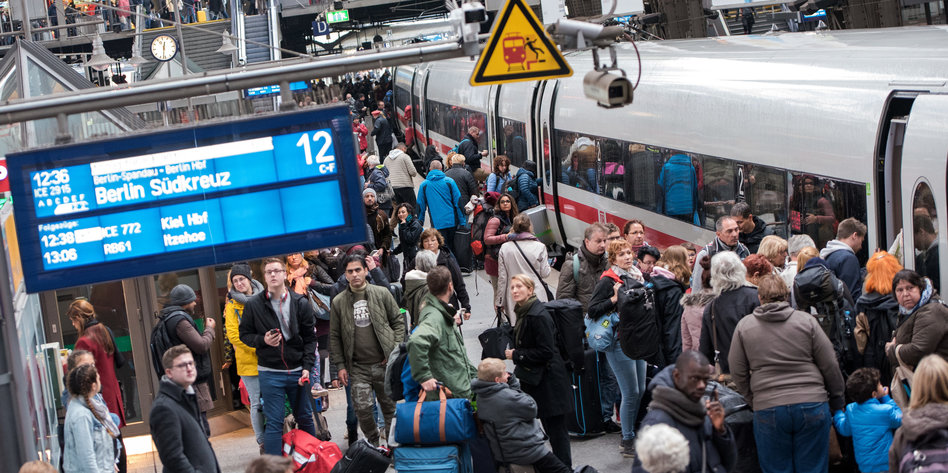 Tarifeinigung mit Lokführern: Streiks bei der Bahn abgewendet - taz.de
