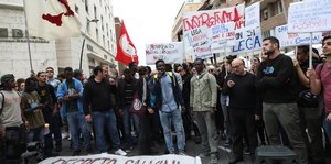 Proteste gegen den Besuch Salvinis in Neapel