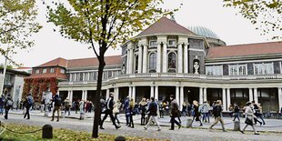 Ein Eingang der Universität Hamburg