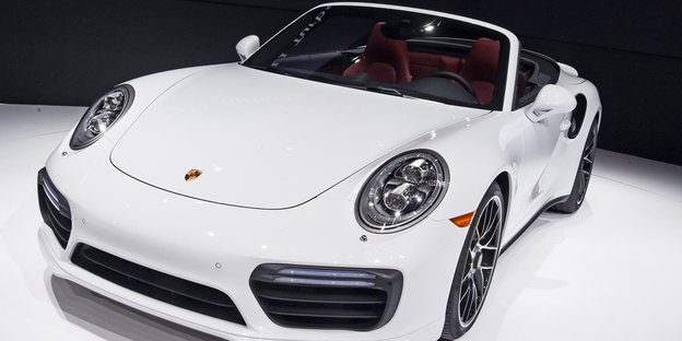 ein weißer Porsche