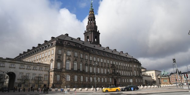 Blick auf das Parlamentsgebäude in Kopenhagen