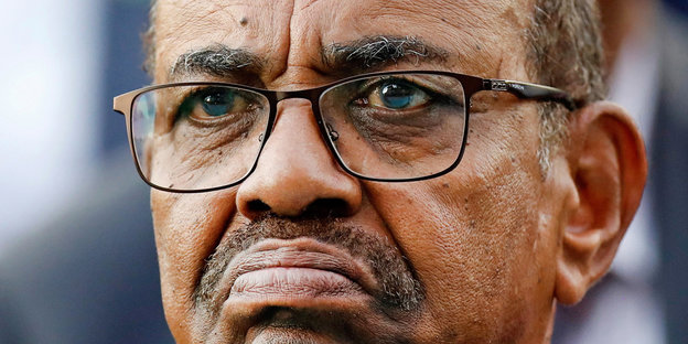 Porträt des Expräsidents Omar al-Bashir