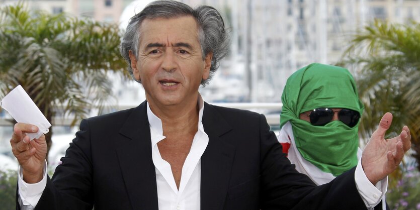 Ein Mann, Bernard-Henri Lévy