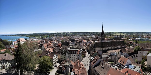 Vogelpersektive auf die Innenstadt von Konstanz Vogelpersektive auf die Innenstadt von Konstanz