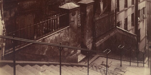 schwarz-weiß-Fotografie aufgang montmartre