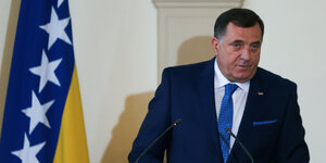 Milorad Dodik bei einer Pressekonferenz im vergangenen November in Sarajevo