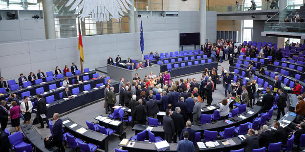 Bundestagsabgeordnete am Freitag im Plenum