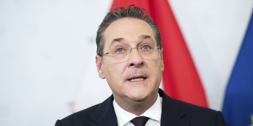 Heinz-Christian Strache bei einer Pressekonferenz