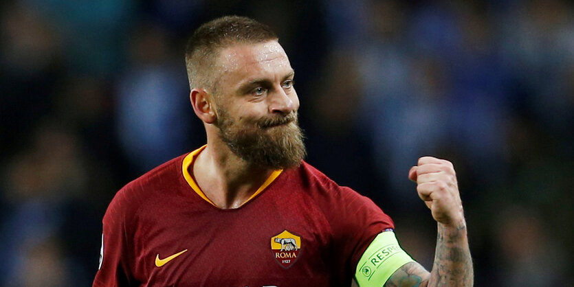 Daniele De Rossi ballt die Faust