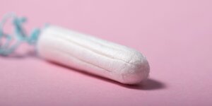 Tampons, Binden und Menstruationstassen
