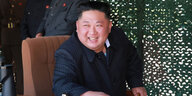 Kim Jong Un lacht