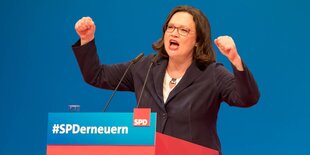 Andrea Nahls in der Parteizentrale