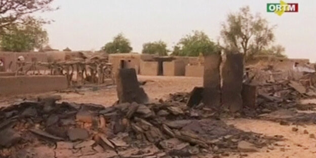 Eine der ersten Aufahmen des malischen Fernsehens aus dem Anschlagsort