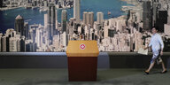 Carrie Lam, Regierungschefin von Hongkong, kommt zu einer Pressekonferenz