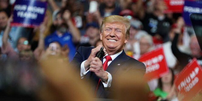 Donald Trump beim Wahlkampfauftakt in Florida