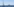 Ein Segelboot, ein Schnellboot und ein Kriegsschiff auf offenem Meer