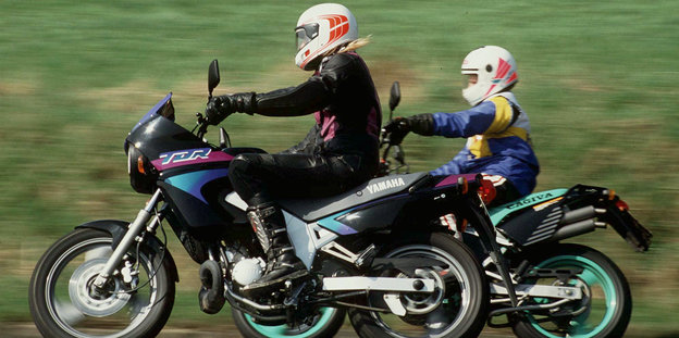 Zwei Motorradfahrer