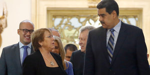 Michelle Bachelet und Nicolas Maduro