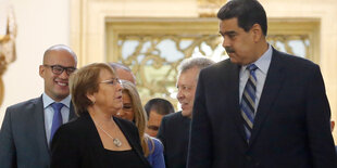 Michelle Bachelet und Nicolas Maduro